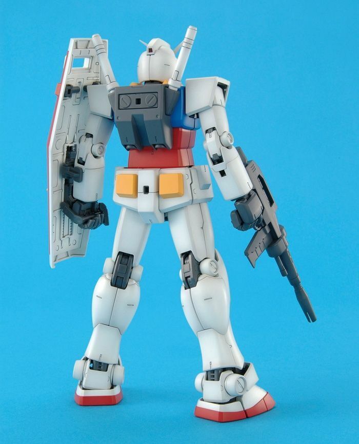 Bandai G5061583 MG 1/100 Gundam RX-78-2 Ver.2.0 | Rhypla Builds