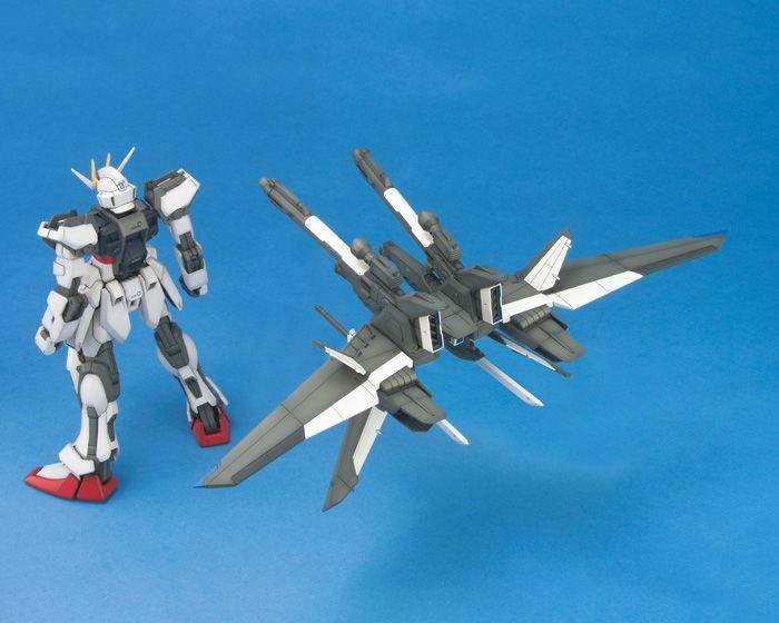 Bandai G0146728 MG 1/100 Strike Gundam + IWSP | Rhypla Builds